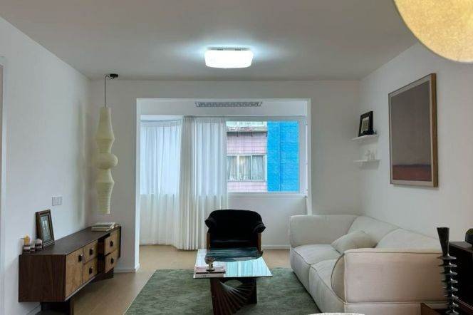 Modern&Cozy 2Br/2Lr/1Bt@L10/11 Jiaotong University Station 