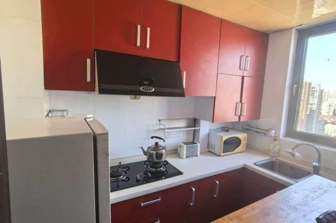 High building 2Brs/1Lr/1Bt apt nr Changping rd,M7/14