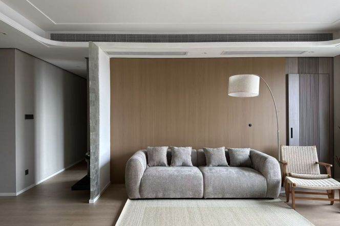 Middle Longhua Rd metro/3br2bt/central AC/floor heat/oven