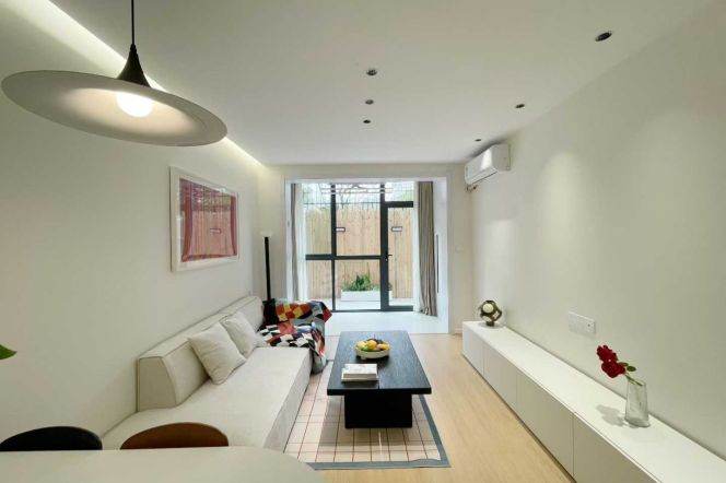  Homey 1br with Yard nr Century Avenue  L2/4/6/9