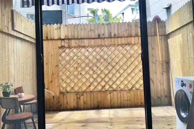 jiangsu rd station one bedroom