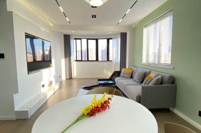 Elevator Good-view Spacious 1Br/2Lr/1Bt Close to L10/11 Jiaotong University Metro Station 