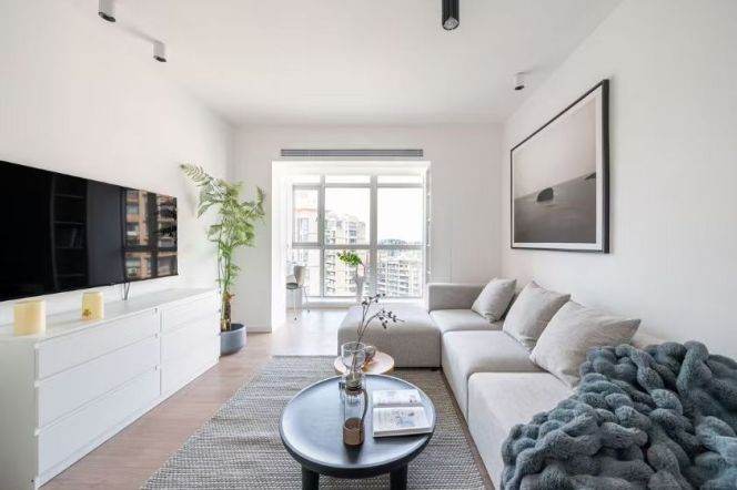 Heated 2BR in Tianshan.All Fees Included / Dual Metro / Smart Appliances 