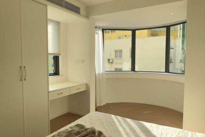 2 Brs, 1 Living room, 110 sqm, Brand-new Dec with Parking lot @ Jiangning metro L13