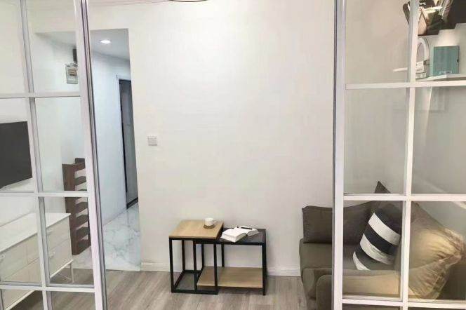 jiangsu rd station one bedroom