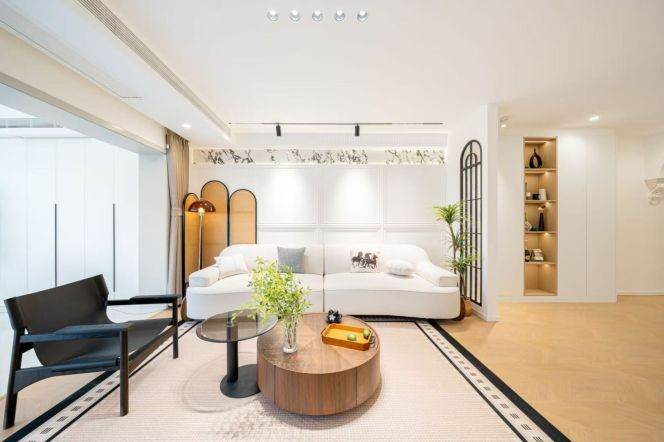 4BR in Lianyang International Community.  Balcony/ Floor Heating / Smart Appliances