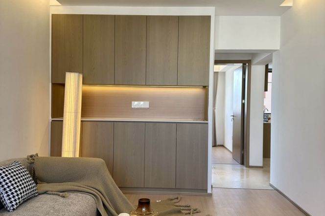 Modern&Spacious&Bright 1Bdr 1Bath Apt+Nice Compound+L7/13 Chang Shou Rd+Nice View+Balcony