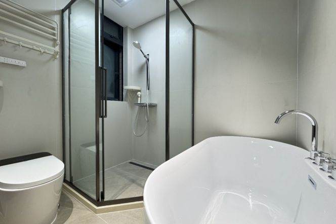 modern brand new big 3brs floor heating near century park Green city 27K