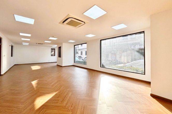 Bright office near NanJing West RD M2/12/13