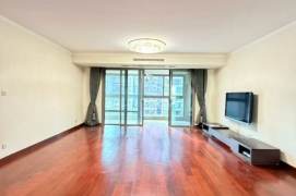 modern big 4brs layout balcony in best compound Gubei Phase II only 30K