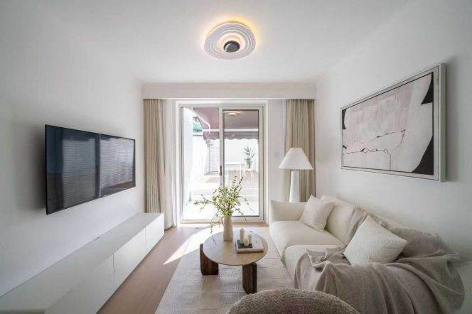 Terrace,1Br,Nr West Nan Jing rd station,L2,12,13