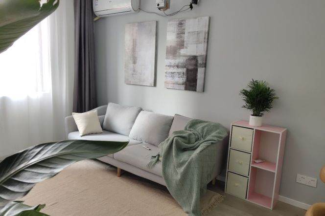 Elevator Spacious 1Br/2Lr/1Bt Close to L2/11 Jiangsu Rd Station 