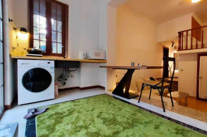 Nice yard 1Br/1Lr/1Bt apt nr Hengshan rd,M1/10