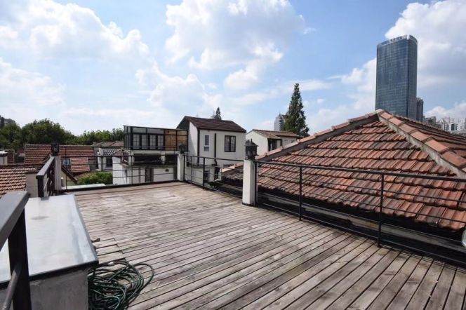 Spacious 3+1brs&2baths with terraces near Changshu Road