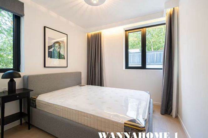 Modern&Bright 1Bdr 1Bath Apt +Nice View+Hu Nan Rd+L10 Shang Hai Library Metro+4F Walk Up