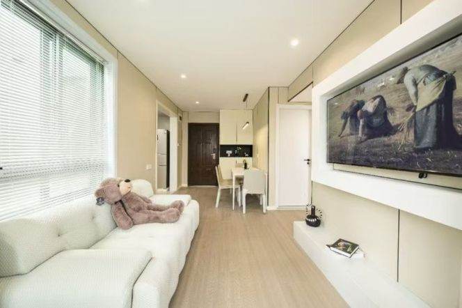 West Nanjing rd station one bedroom