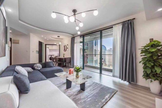 Outdoor balcony+Spacious 2br 2baths+Nice compound,Xujiahui@L11/1/9