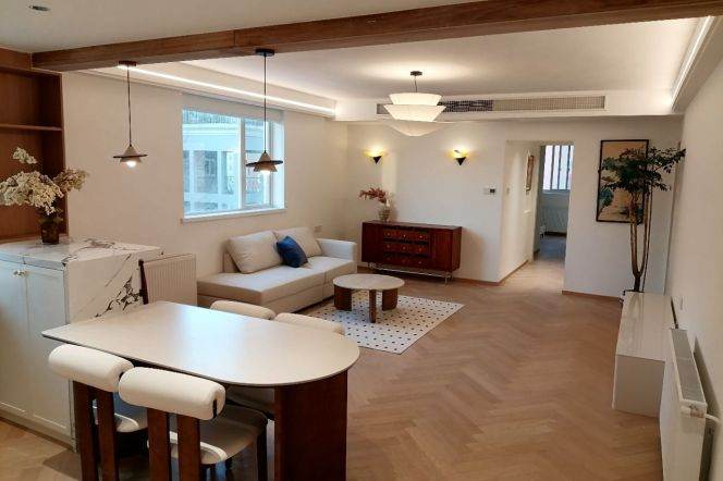 Jiaotong University Station Elevator 2Br/2Bath with Open Balcony Line10/11