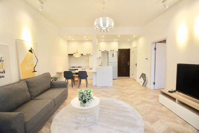 Historic 1BR APT Floor heating Hengshan Rd 14k