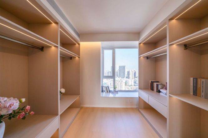 Linping Road Metro Station, 1-bedroom apartment, with closet + study room，L 4