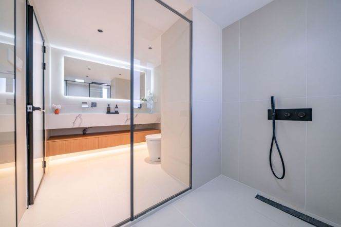 Linping Road Metro Station, 1-bedroom apartment, with closet + study room，L 4