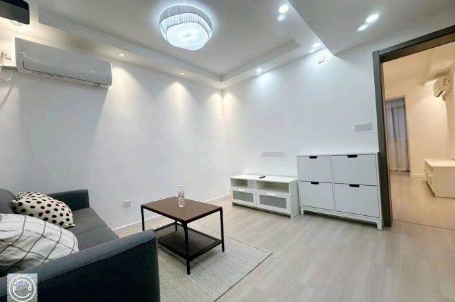 Sunny&Cozy 1Br/2Lr/1Bt Close to L10 Shuicheng rd Station 