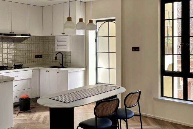 Beautiful apartment@2brs near Middle Huaihai Road