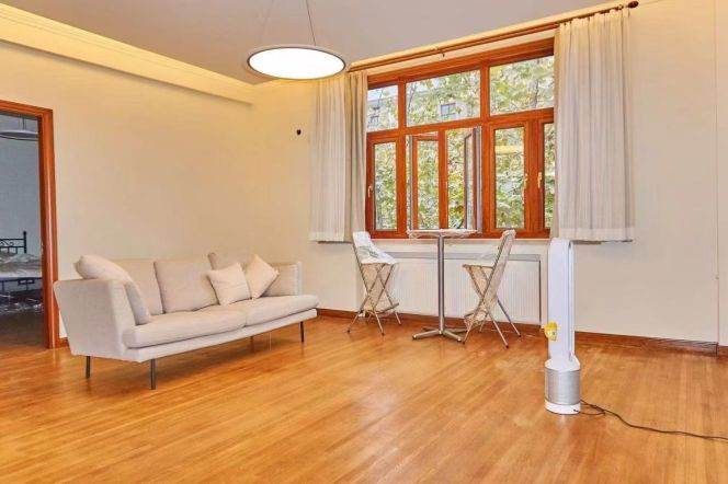  Spacious 1br historic apt at Middle Huaihai Rd    M1/10/12/13