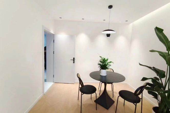 nice decent 1br Nr xujiahui M1/9/11