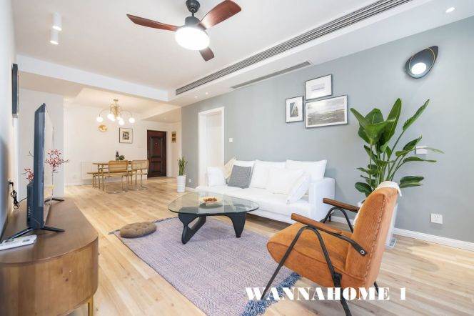 Mdern&Spacious&Bright Elevator 3Bdrs 2Baths Apt+West Nan Jing Rd+People's Square+Nice Area