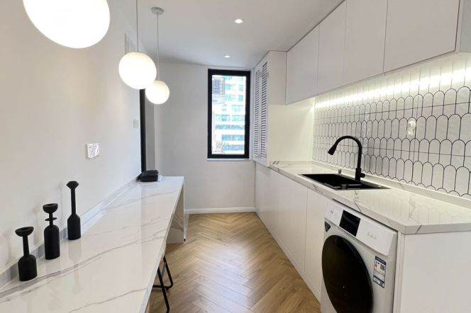 Elevator.1Br/1Lr/1Bt apt nr Jiangsu rd,M2/11