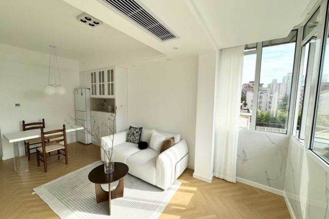 zhongshan park 1BR/big living room@L2/3/4 