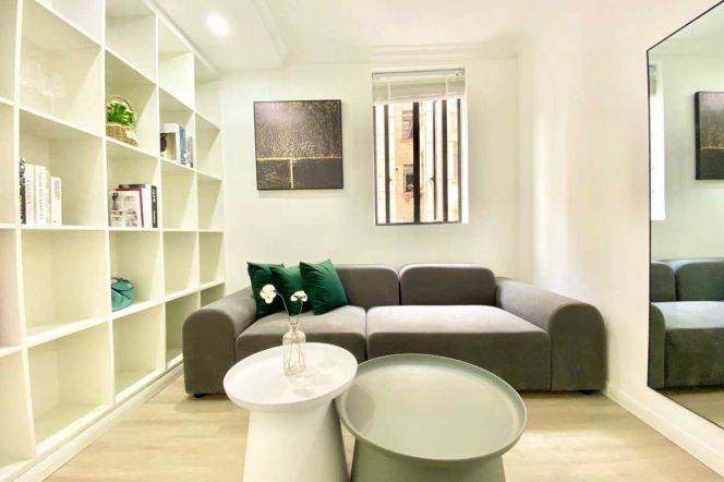 changshou rd 2BR/living room@L7/13