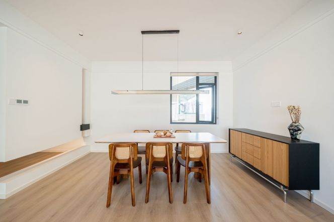 Suzhou River view, floor-to-ceiling windows, three sides open, with parking spaces，L3-4-7