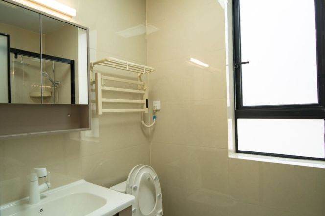 Wutong District, Garden Apartment on Gaoyou Road, with three sides open-air，L 10-11