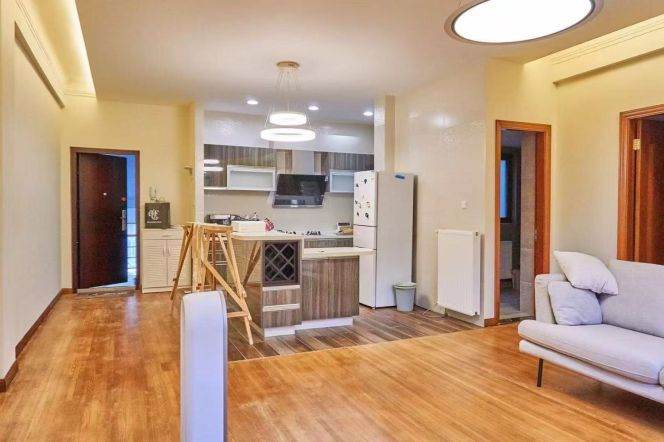  Spacious 1br historic apt at Middle Huaihai Rd    M1/10/12/13