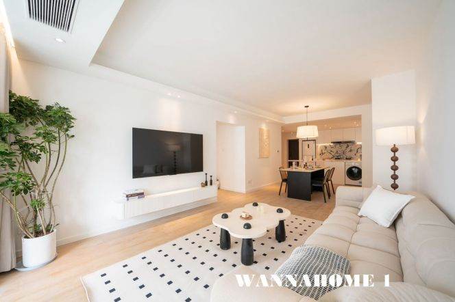 Modern&Spacious 2Bdrs 1bath Apt+L3/4/10 Hongqiao Rd+Open Balcony/Awesome View