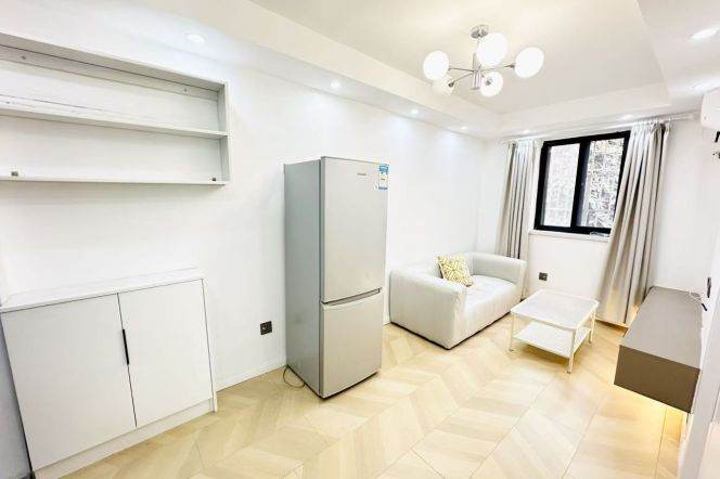 Nice 1br/1lr@zhongshan park sta 4.9k