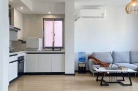 Bright&Spacious&Modern Elevator 1Bdr 1Bath Apt+L2/11 Jiang Su Rd+Large Closets