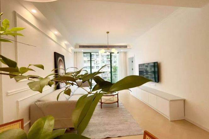 Elevator 2Brs/2Lrs/1Bt apt nr Jiangsu rd,M2/11