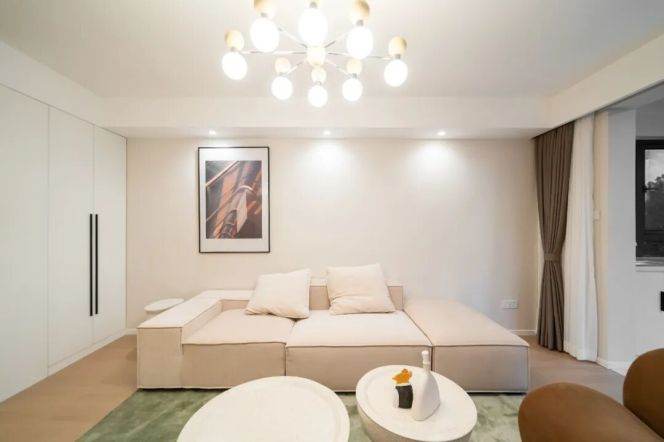 Simple & Beautiful 2Br-2bathr + Scenic windows | Zhongshan Park & Changfeng Park Mt