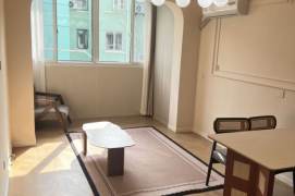 Spacious & Sunny 1Br + elevator +heating | Loushanguan & Weining rd metro L2/15 |7.8K