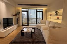 Spacious bright 3br/2bt@zhaojiabang rd 155sqm with nice open balcony