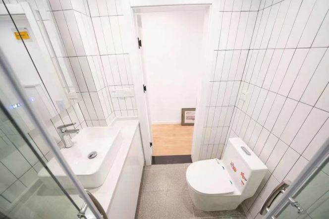 jiangsu rd station one bedroom