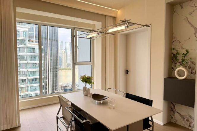 2 Brs, 1 Living room with Floor Heating/Central ac/Oven, 120 sqm @ Xiaonanmen station L9