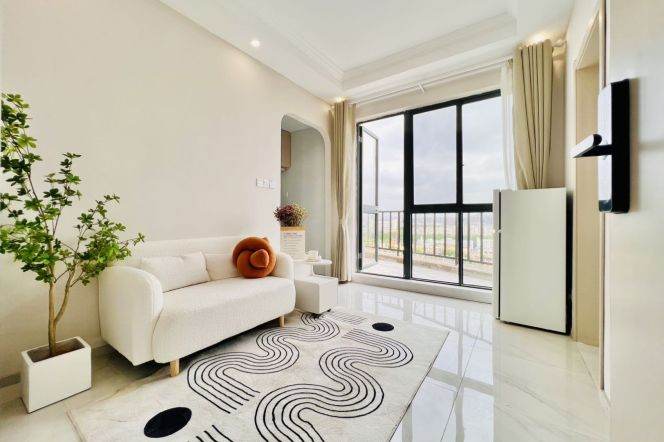 Sun-Drenched High-Floor Studio | 500m to Shanghai University Metro | Modern Minimalist Living