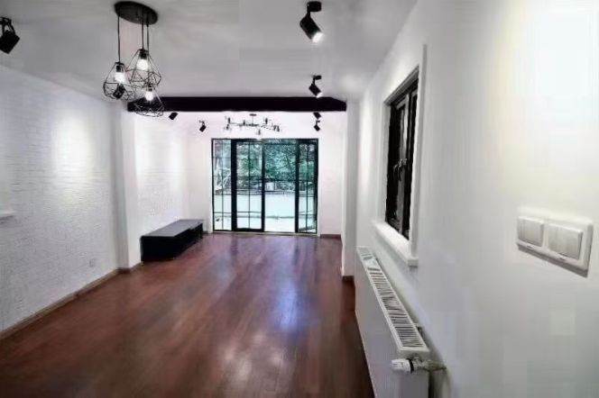 1 Big Br with Terrace, Wall Heating/Oven/Dryer, 90 Sqm @ Jingan temple L2&7