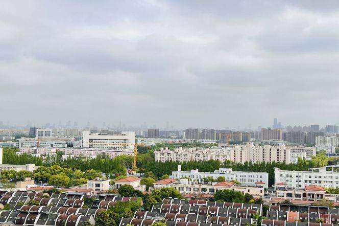 Sun-Drenched High-Floor Studio | 500m to Shanghai University Metro | Modern Minimalist Living