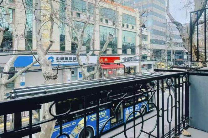 New Deco 1BR APT Balcony Fuxing Rd nr IAPM 5.8k