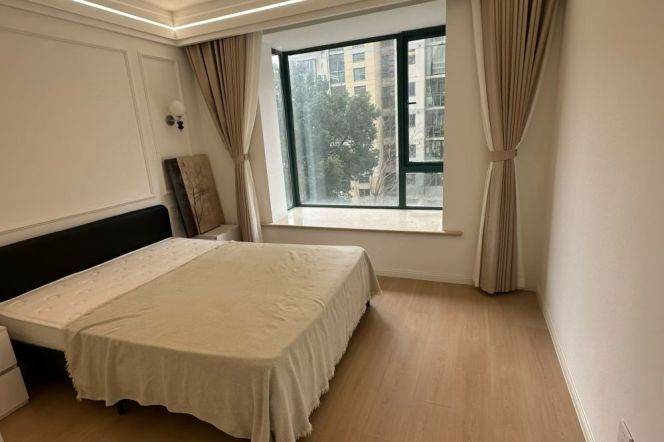 Elevator Spacious 2Br/2Lr/1Bt Close to L2/3/4 Zhongshan Park Station 